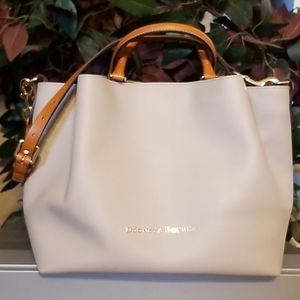 Dooney and Bourke